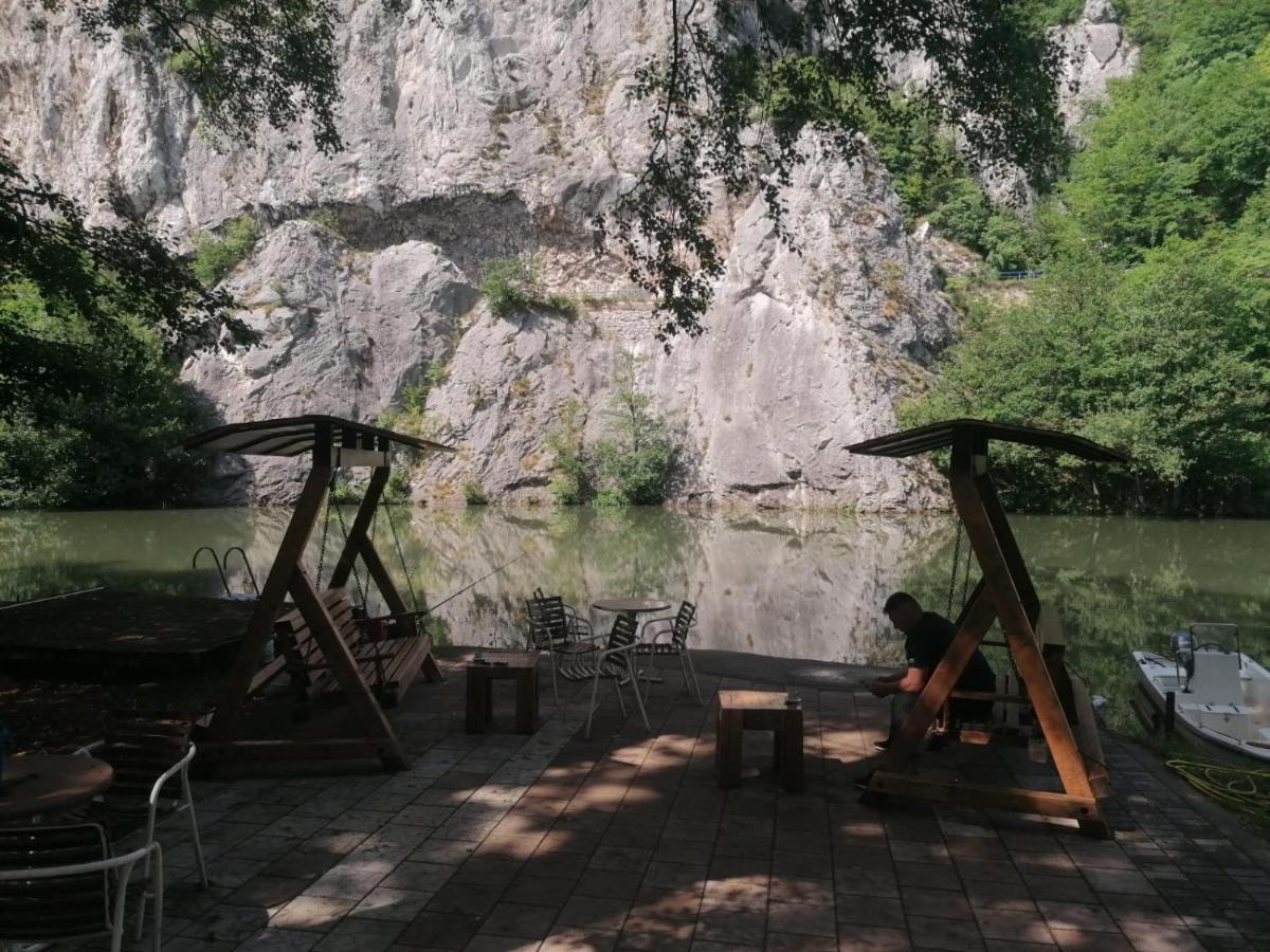 Appartamento Vikendica Matovic Ovcar Banja Esterno foto
